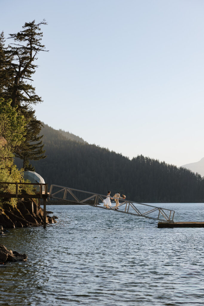 The lodge on harrison lake wedding photographer
