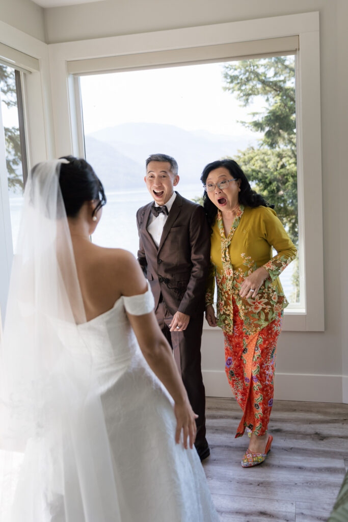 The lodge on harrison lake wedding photographer