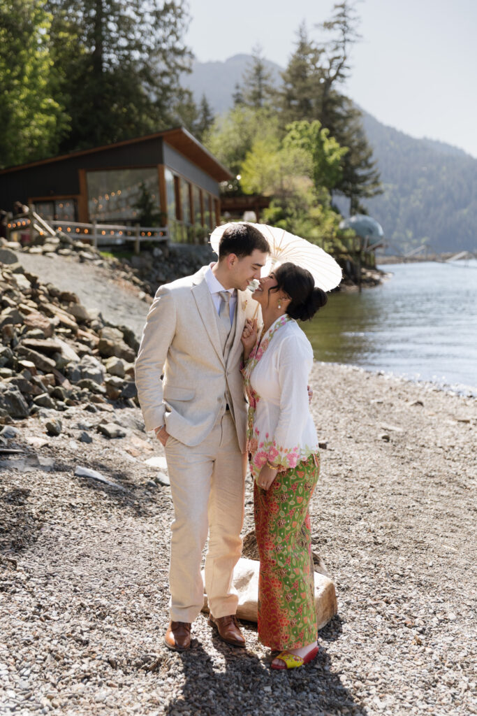 The lodge on harrison lake wedding photographer