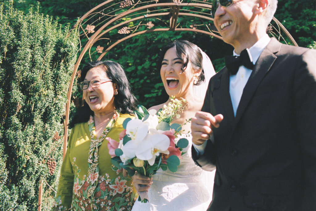 The lodge on harrison lake wedding photographer